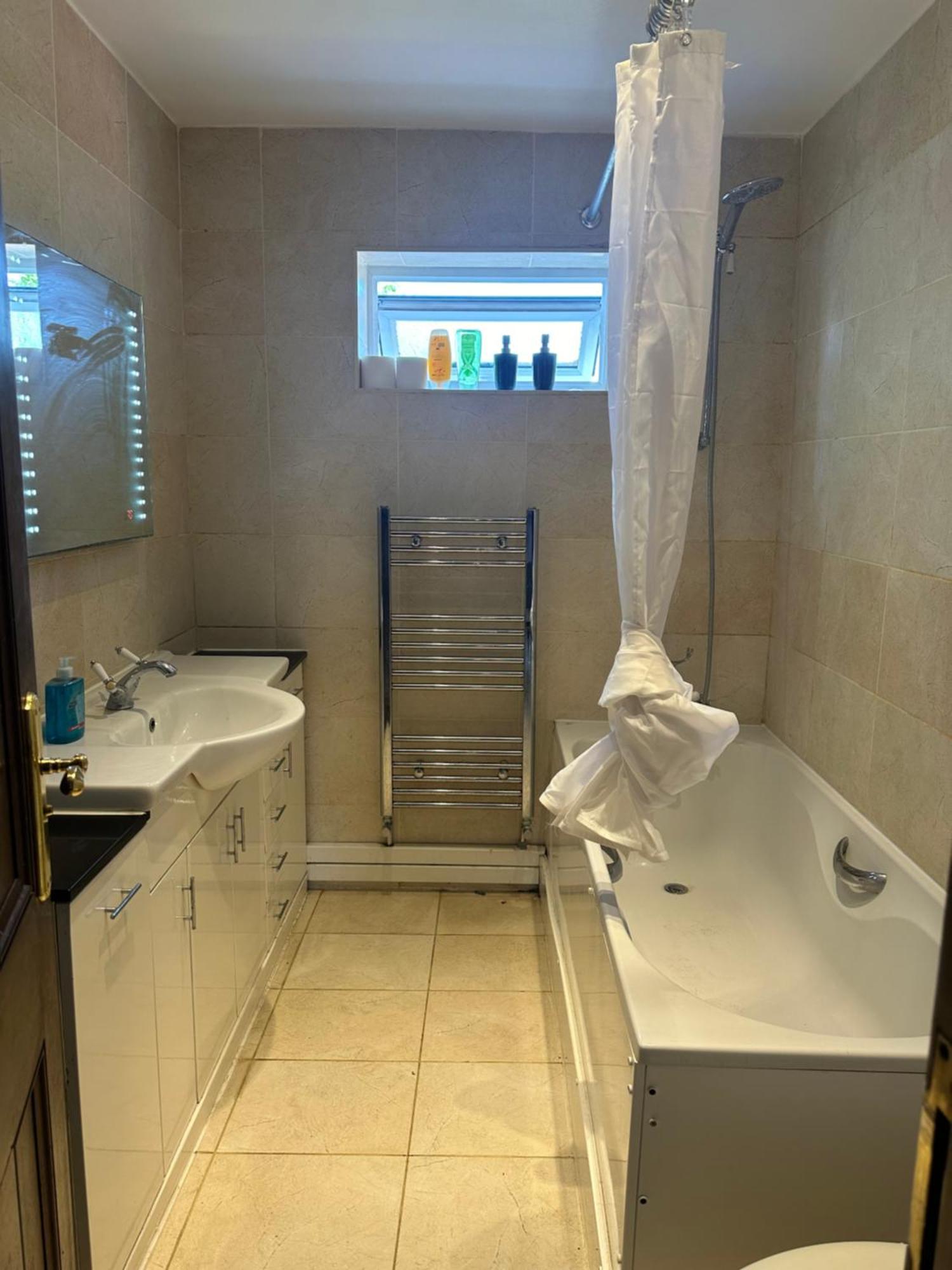 Leavesden Residence - Central - Cosy - Harry Potter Watford  Luaran gambar